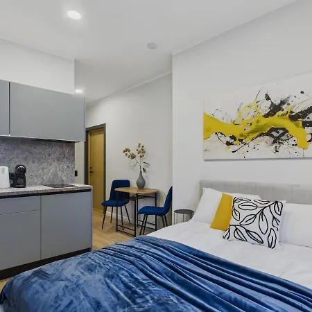 Bright And Cozy Old Town Appartement